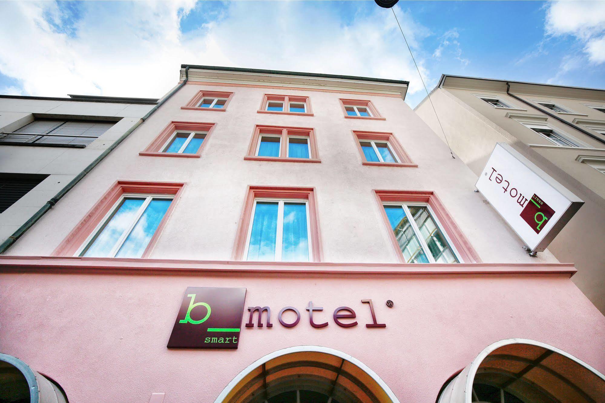 B-Smart Motel Basel Exteriör bild